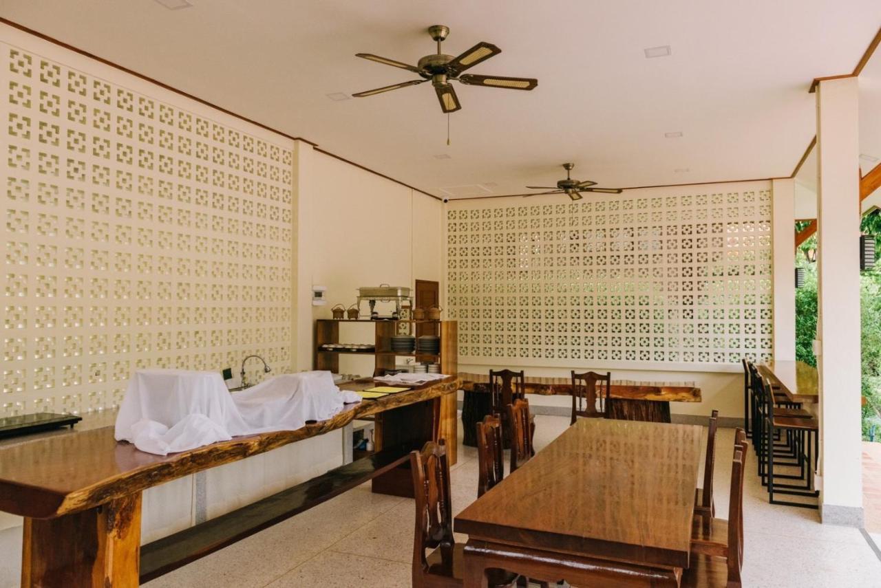 Huen Him Kong Hotel Phrae Exterior foto