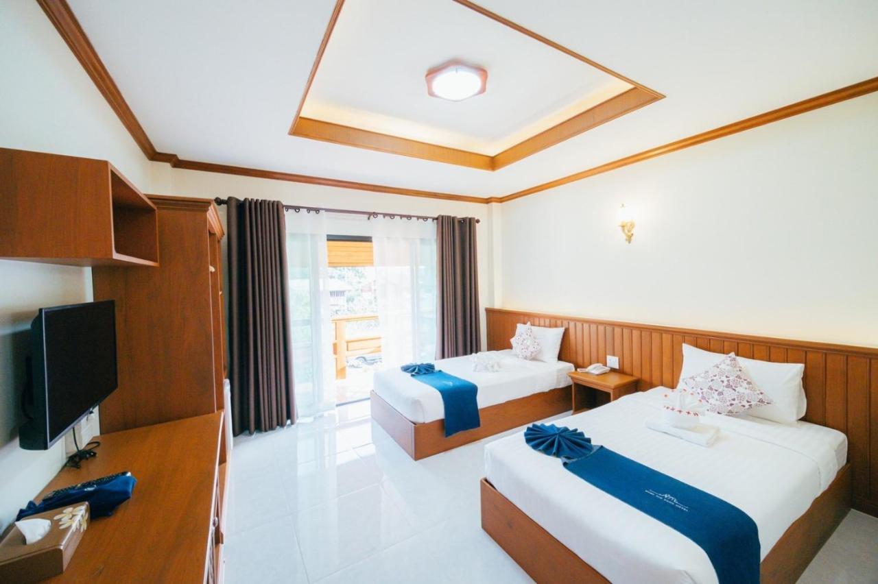 Huen Him Kong Hotel Phrae Exterior foto
