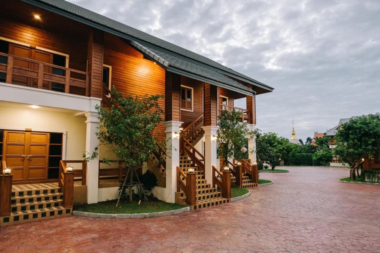 Huen Him Kong Hotel Phrae Exterior foto